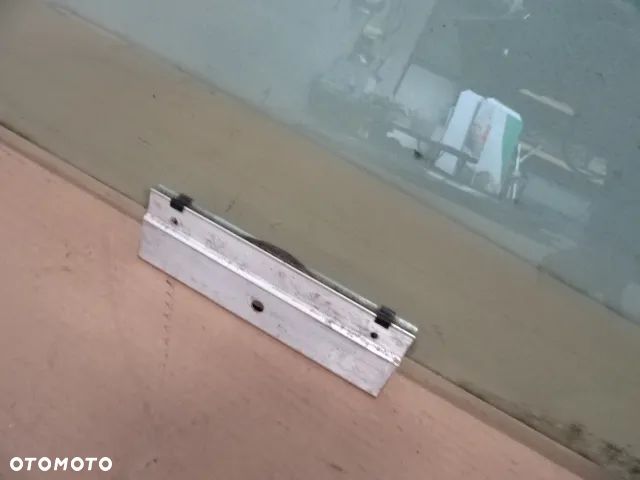 SZYBA DRZWI LEWY PRZÓD BMW E36 KOMBI NR736 - 4