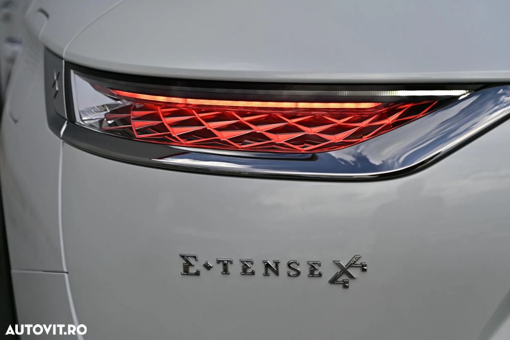 DS Automobiles DS 7 Crossback 4x4 300 RIVOLI - 36