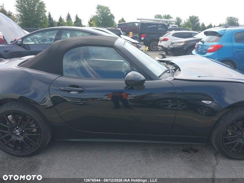 Mazda MX-5 2.0 30th Anniversary - 7