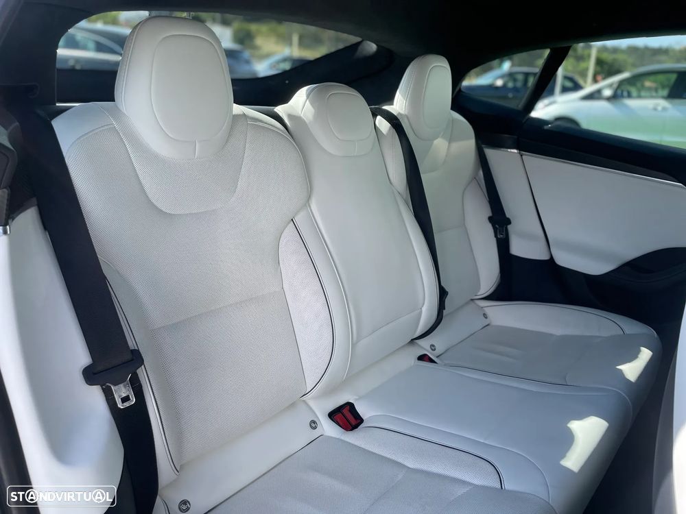 Tesla Model S Plaid AWD - 15