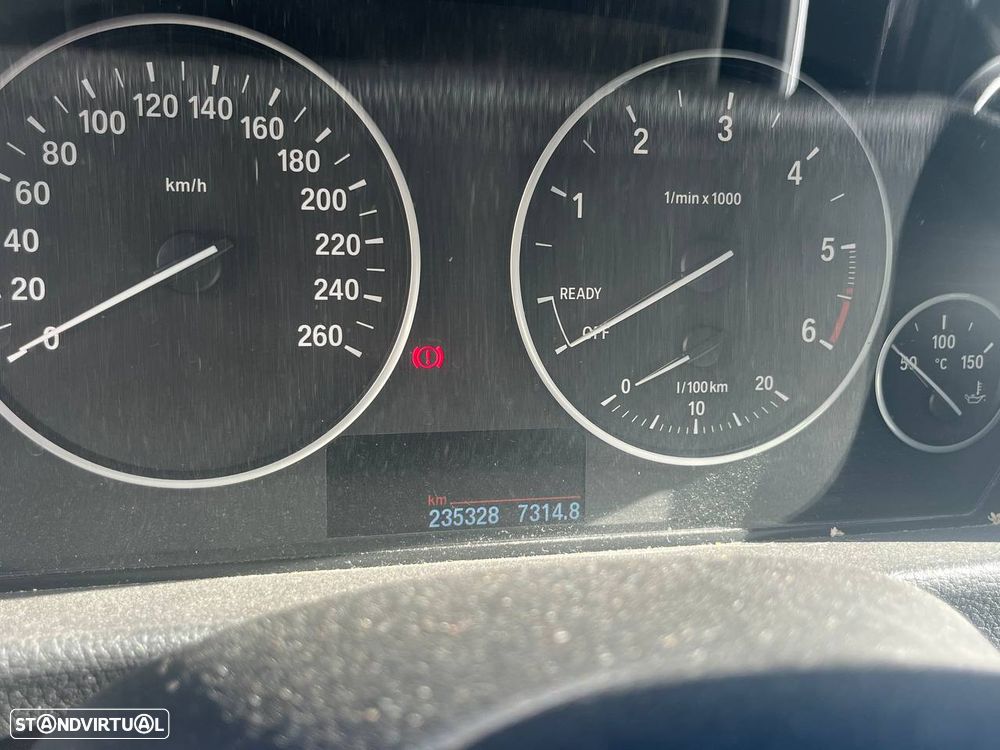 BMW 3 Series 2017 photo 3