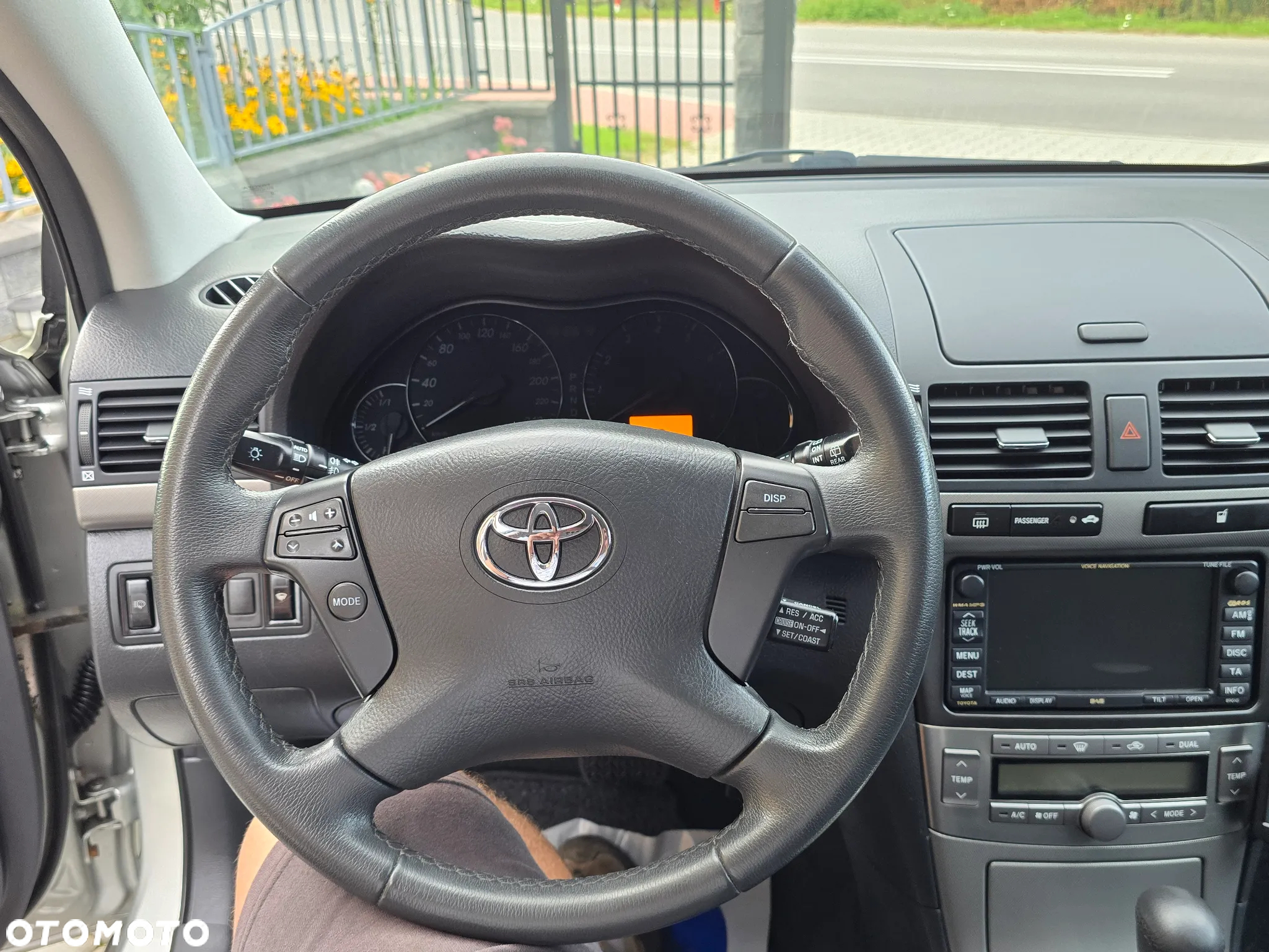 Toyota Avensis 2.0 VVT-i Automatik Executive - 19