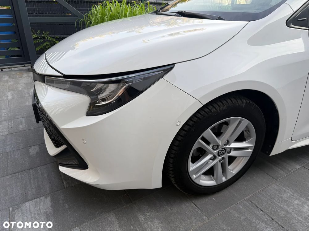 Toyota Corolla 1.8 Hybrid Executive - 10