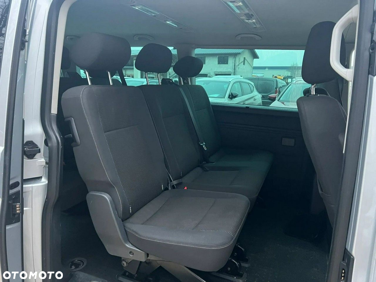 Volkswagen Caravelle 2.0 TDI L2 Highline DSG - 20