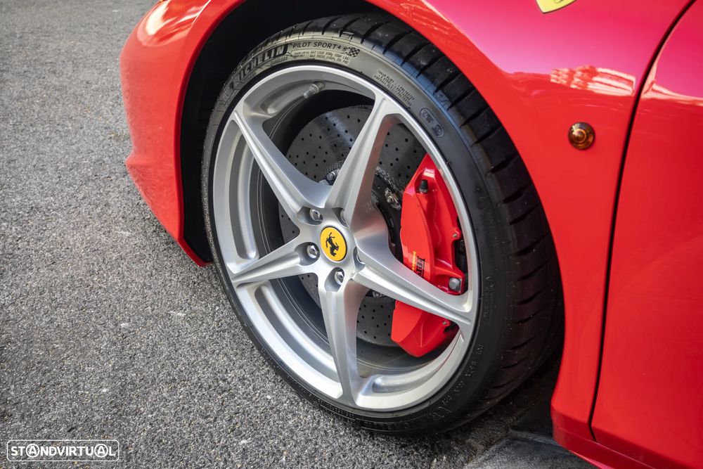 Ferrari 458 - 4