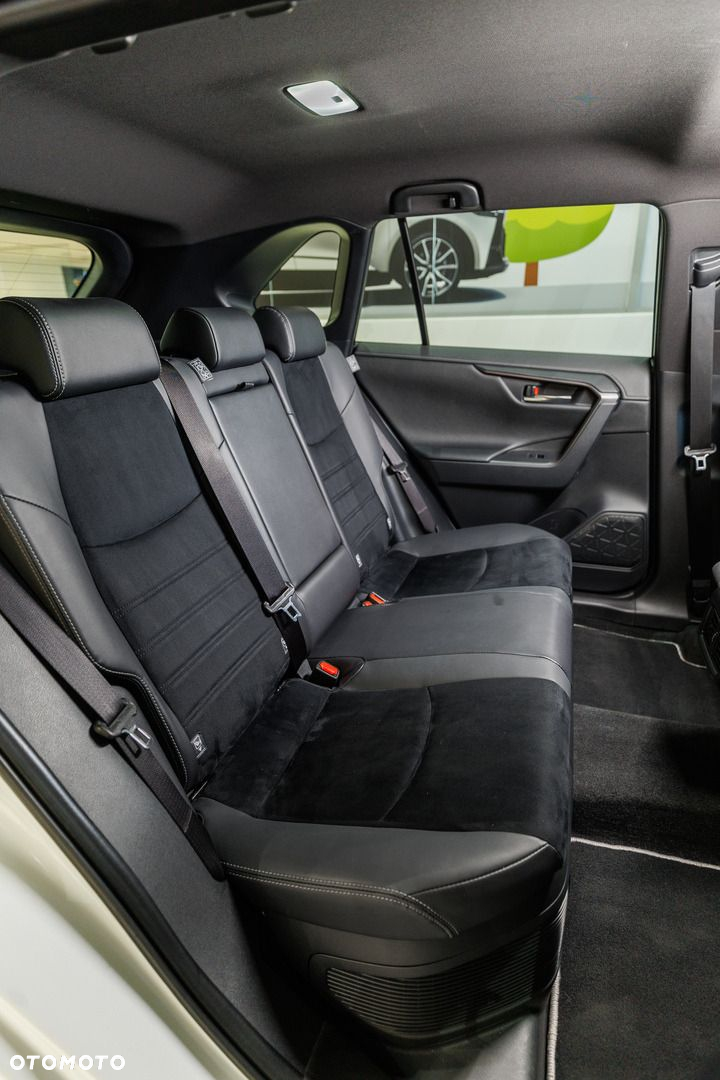 Toyota RAV4 - 29