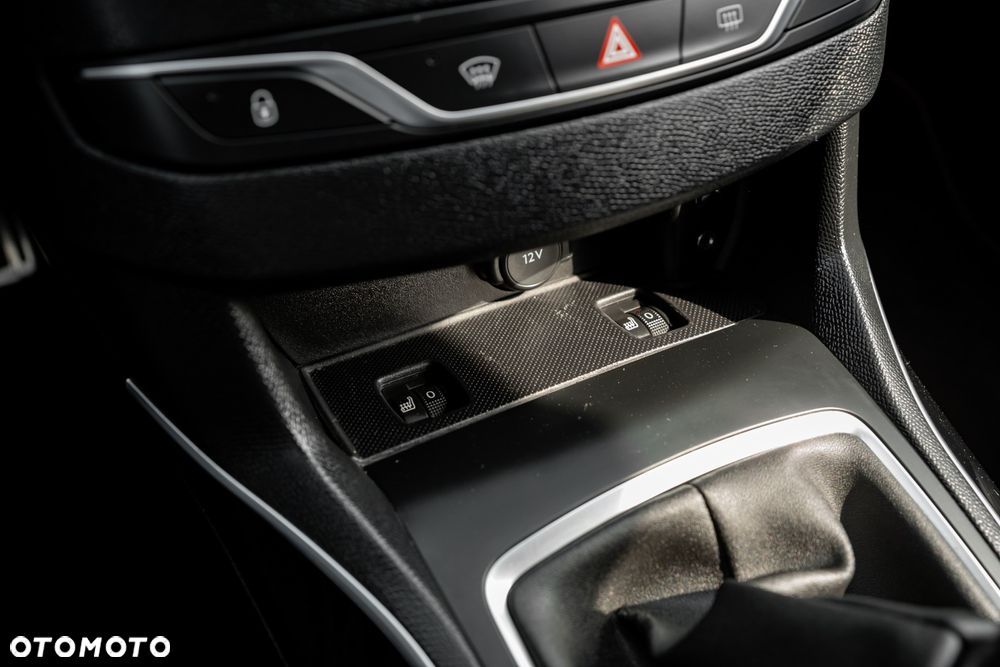 Peugeot 308 THP 205 GT - 37