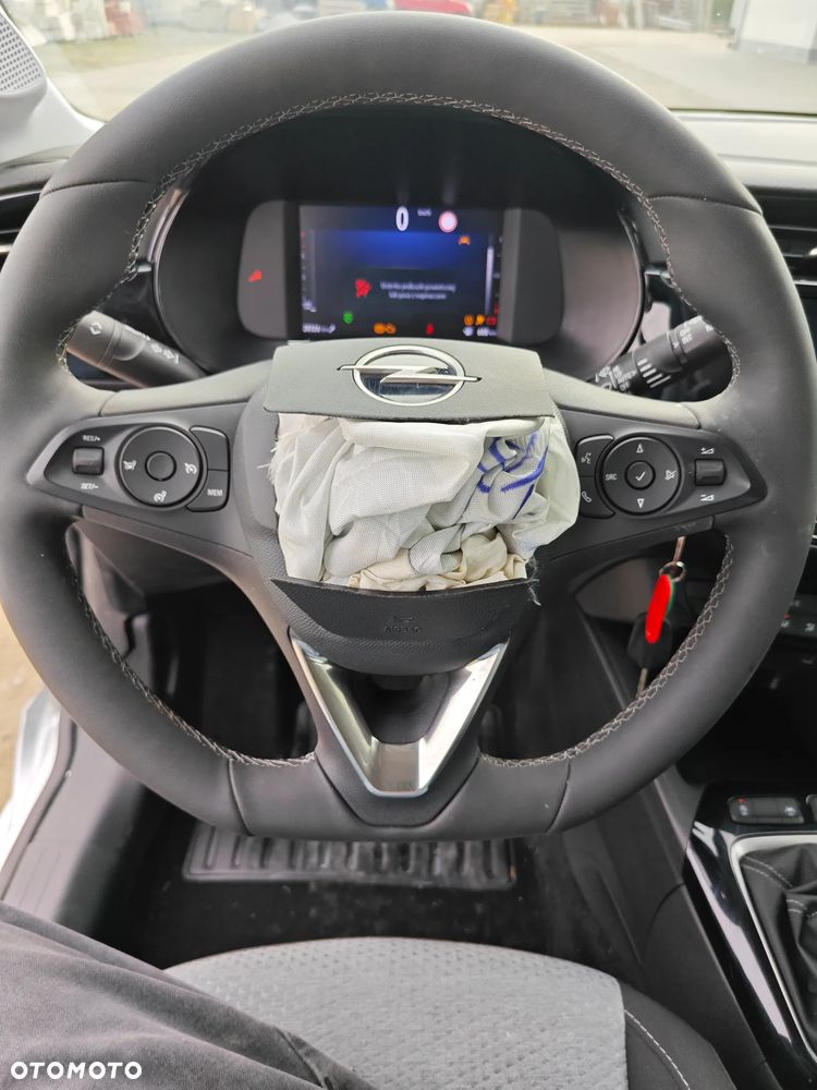 Opel Corsa 1.2 Elegance S&S - 26