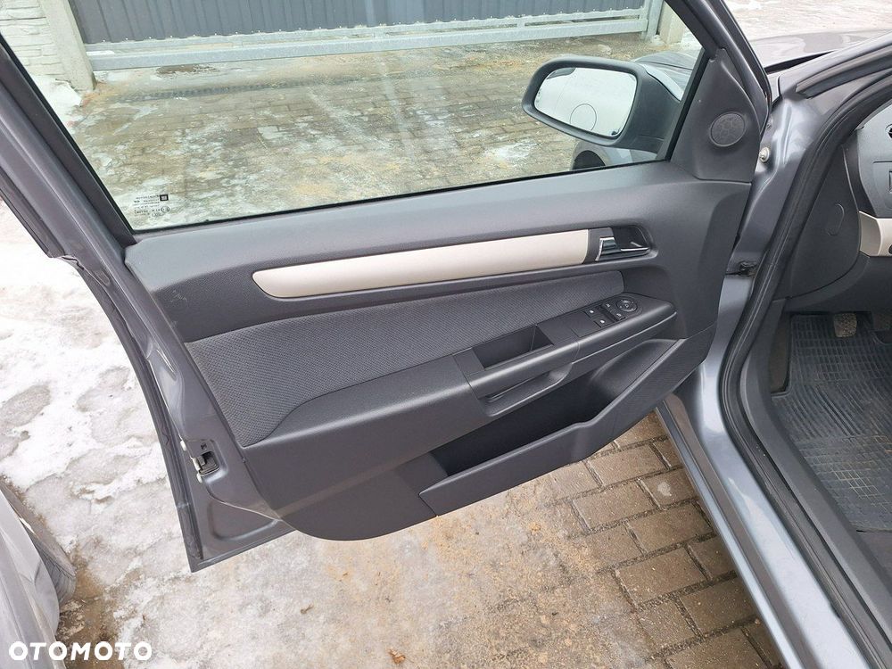 Opel Astra - 10