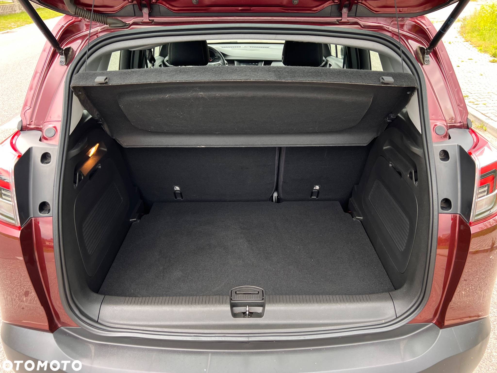 Opel Crossland X 1.2 T Elite S&S - 36