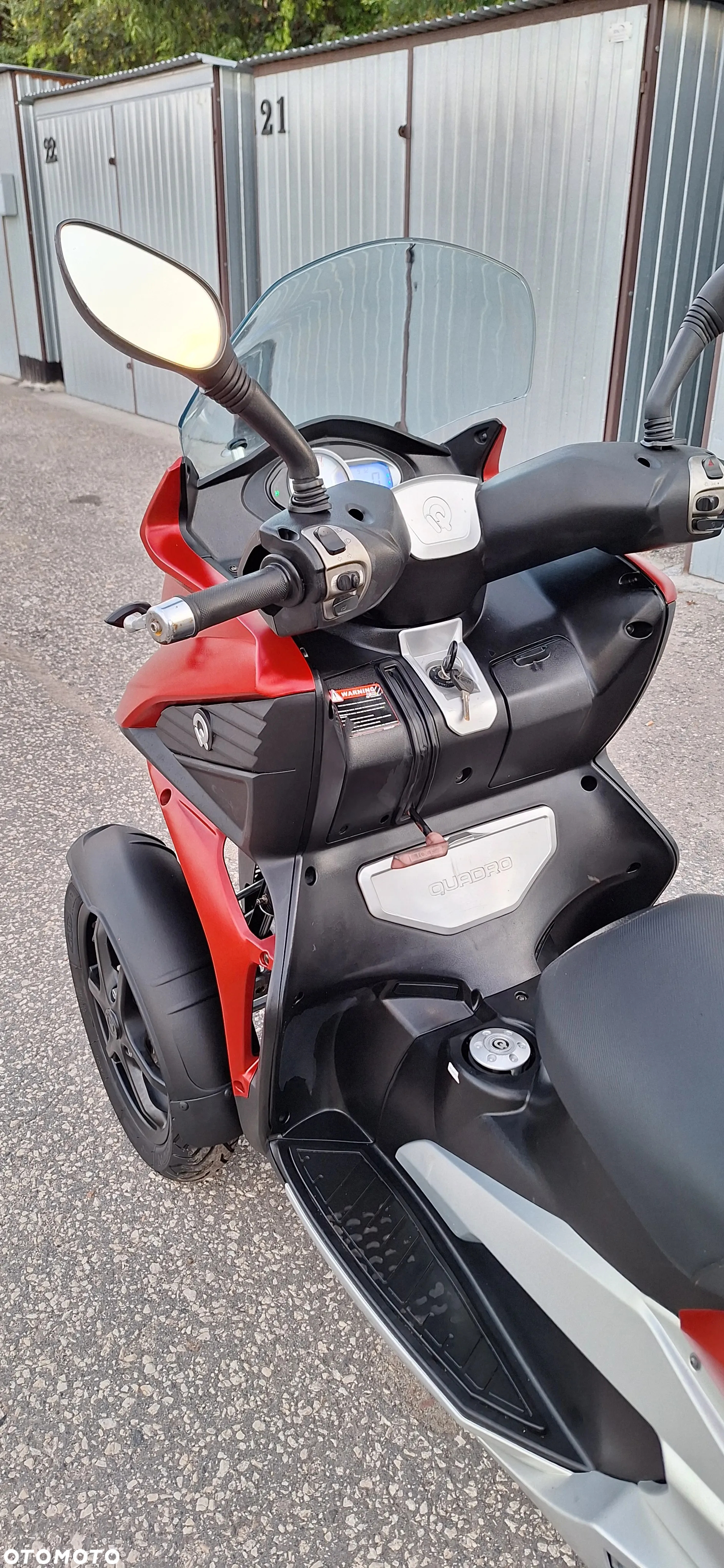 Piaggio MP-3 - 5