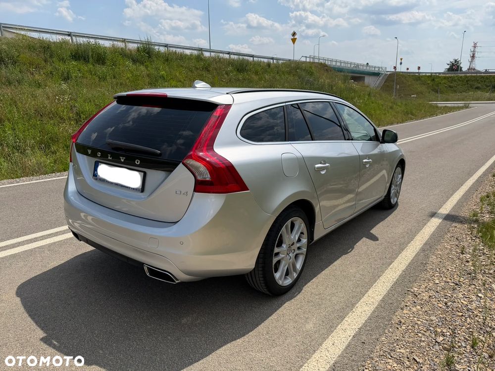 Volvo V60 D4 Drive-E Summum - 8