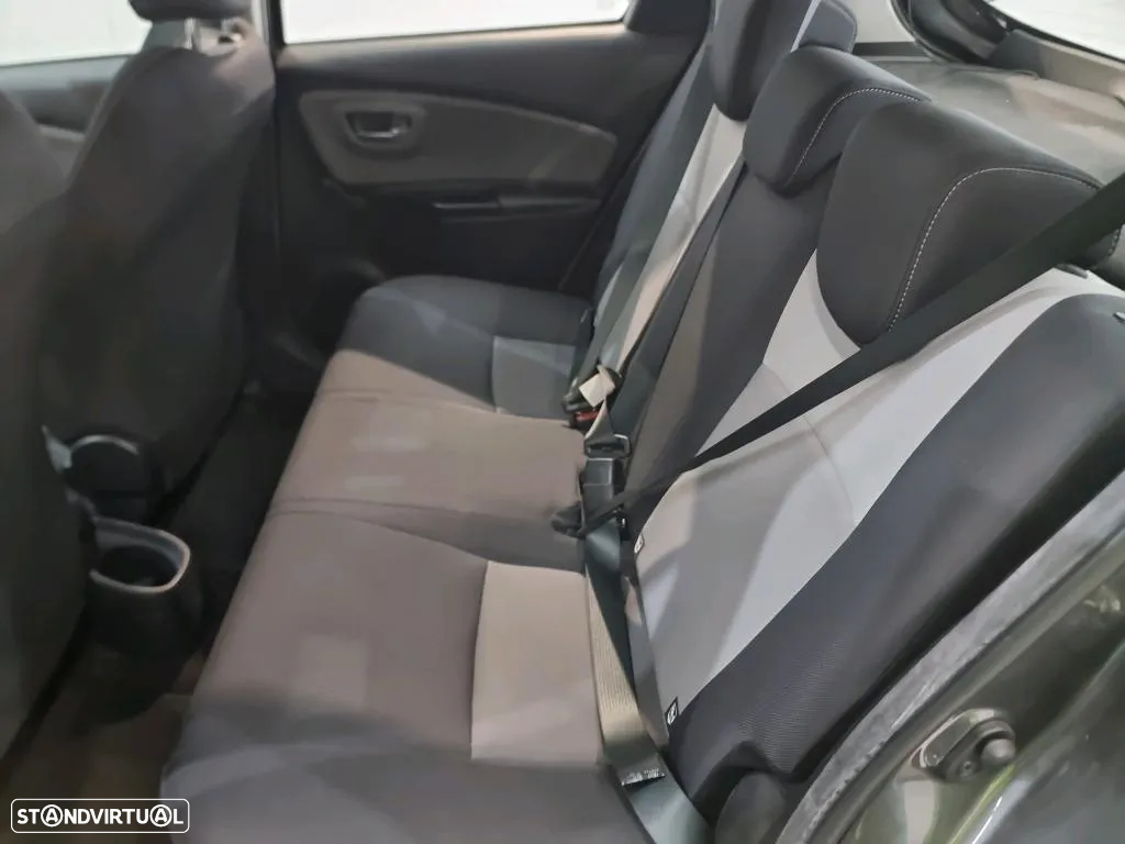 Toyota Yaris 1.5 HSD Comfort - 7