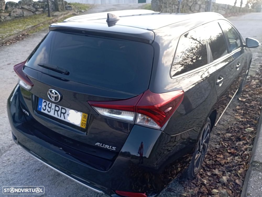 Toyota Auris Touring Sports 1.4 D-4D Comfort+Pack Sport - 4