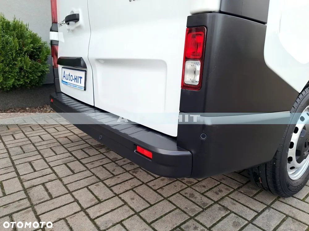 Renault Trafic - 16