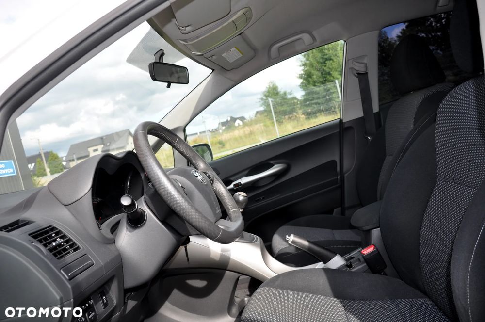 Toyota Auris 1.6 Edition - 24