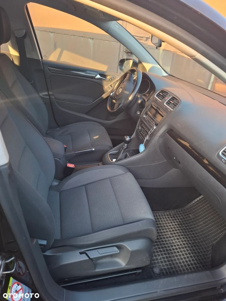 Volkswagen Golf - 17