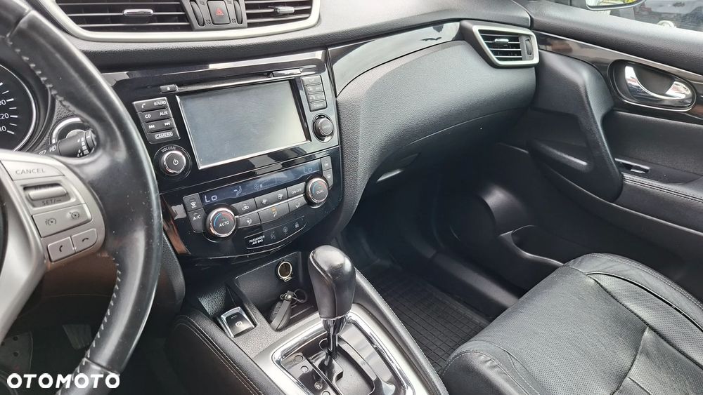 Nissan Qashqai 1.2 DIG-T Xtronic 360 - 14