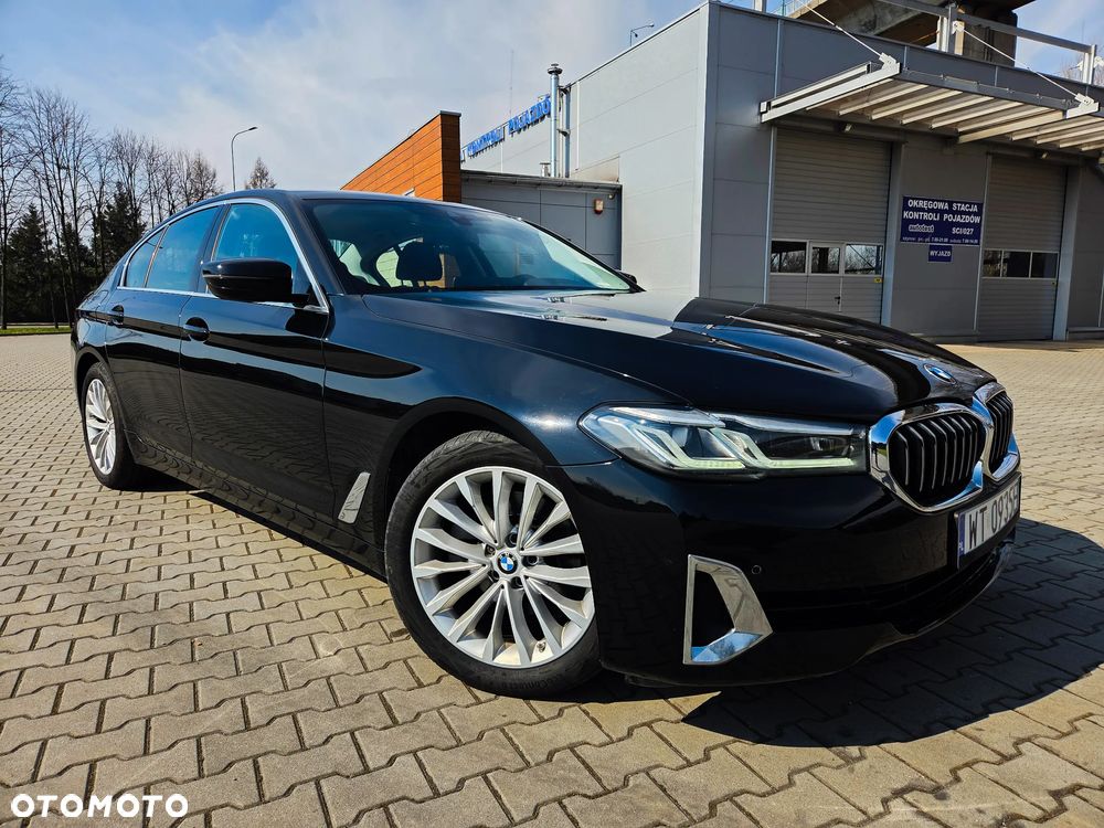 BMW Seria 5 520i Luxury Line sport - 16