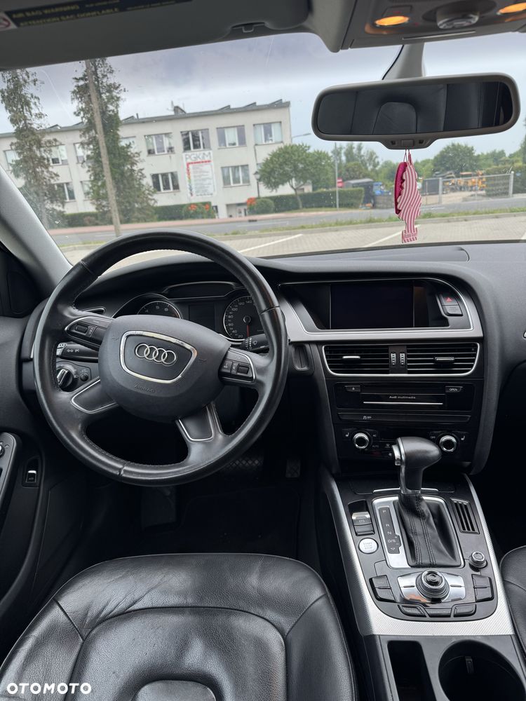 Audi A4 Limousine - 7