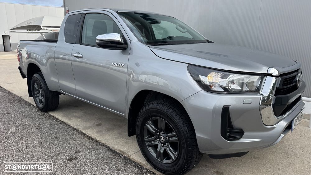 Toyota Hilux 2.4 D-4D 4WD Trial - 7