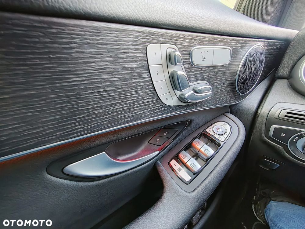 Mercedes-Benz GLC - 10