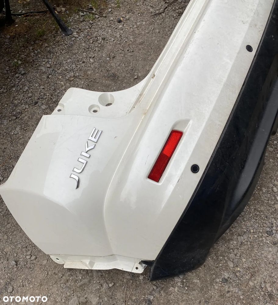 Zderzak tył NISSAN JUKE I z czujnikami parkowania - 2