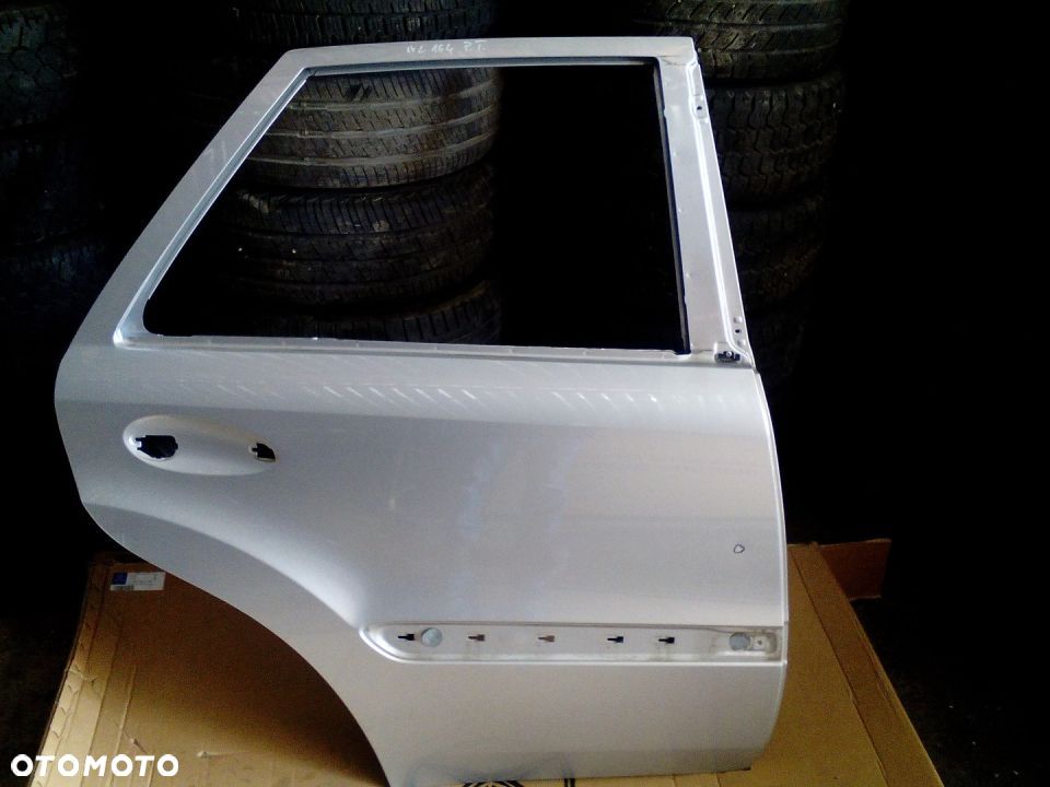 Drzwi prawy tył szare mercedes ml164