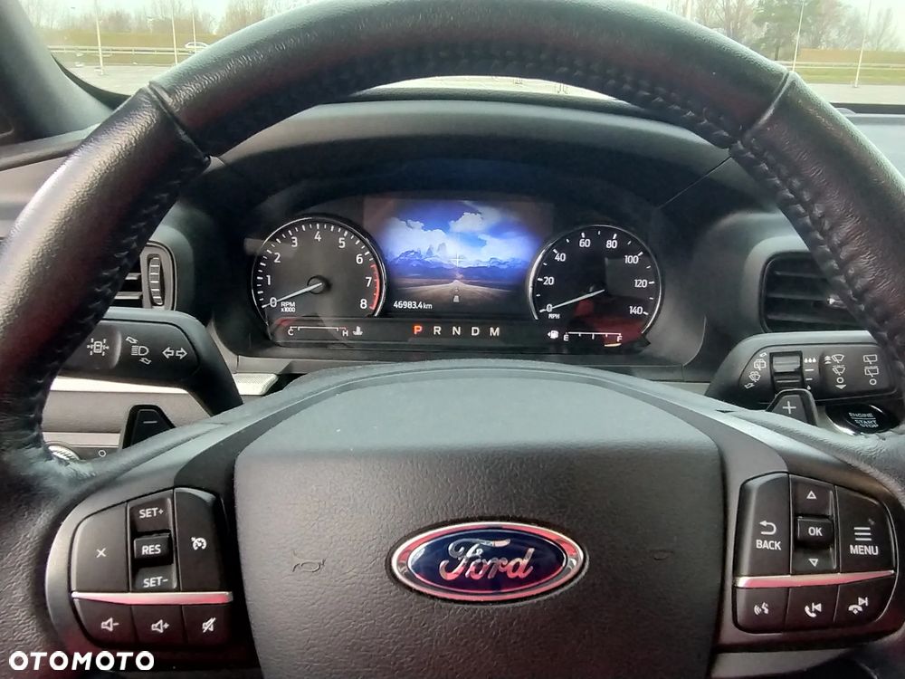Ford Explorer - 24