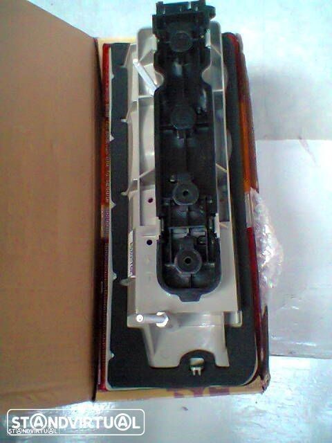 farolim farolins stop ford courier (NOVOS) - 2