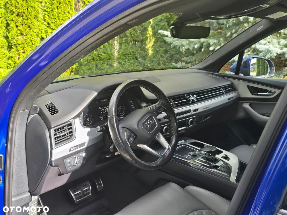 Audi Q7 2017 photo 5