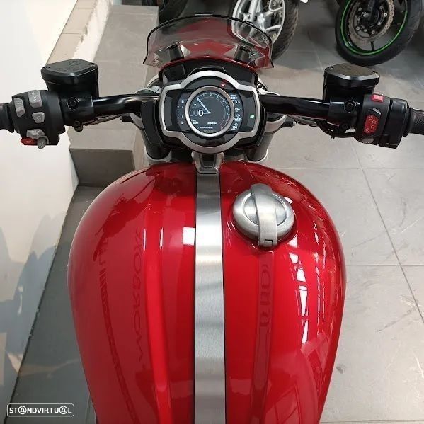 Triumph Rocket ROCKET - 11