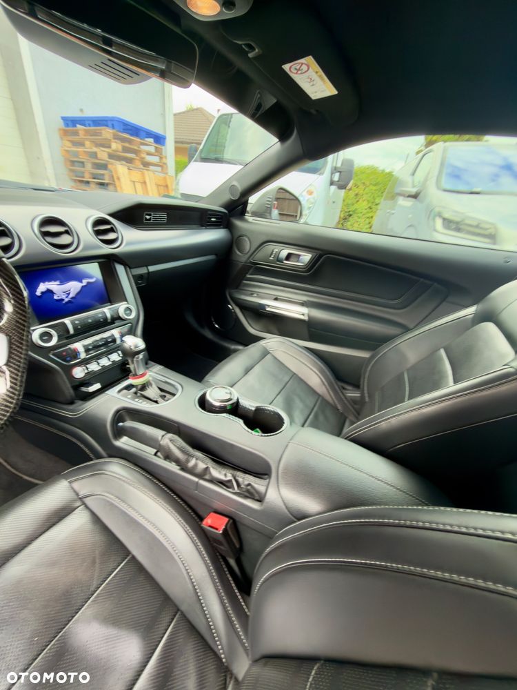 Ford Mustang 5.0 V8 GT - 14