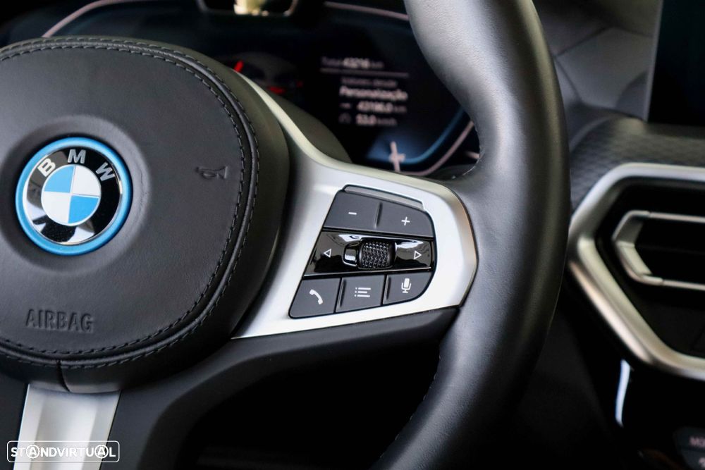 BMW iX3 M Sport Inspiring - 26