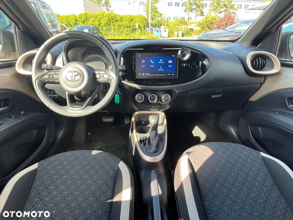 Toyota Aygo X 1.0 VVT-i Style CVT - 4