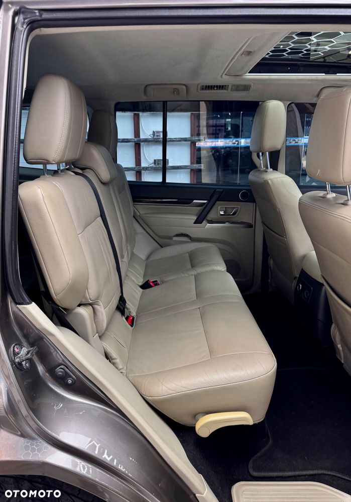 Mitsubishi Pajero 3.8 V6 Automatik Instyle - 36