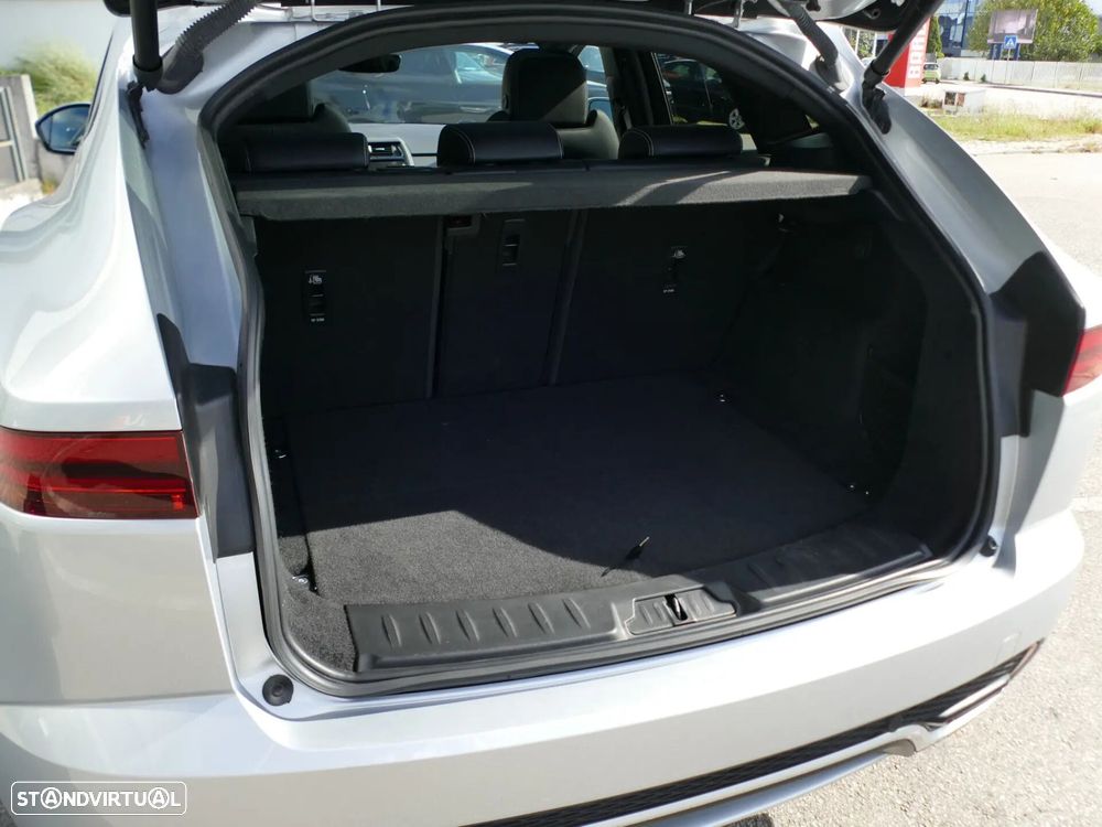 Jaguar E-Pace 1.5 P300e R-Dynamic HSE AWD Aut. - 13