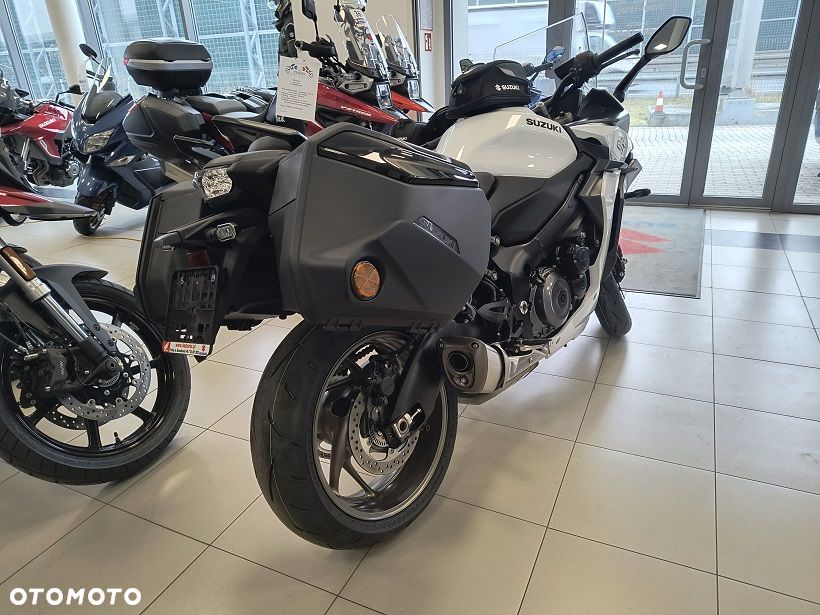 Suzuki GSX - 3