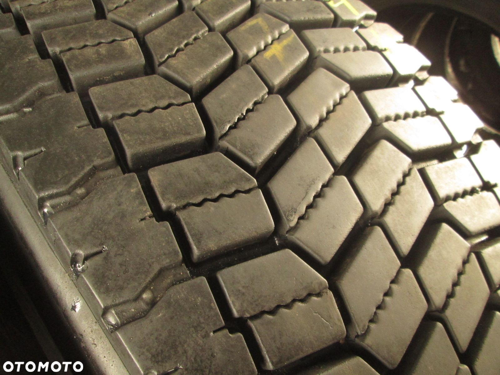 Opony 315/70R 22.5 Bieżnikowana WZÓR MICHELIN XW4S. Opony ciężarowe - 10