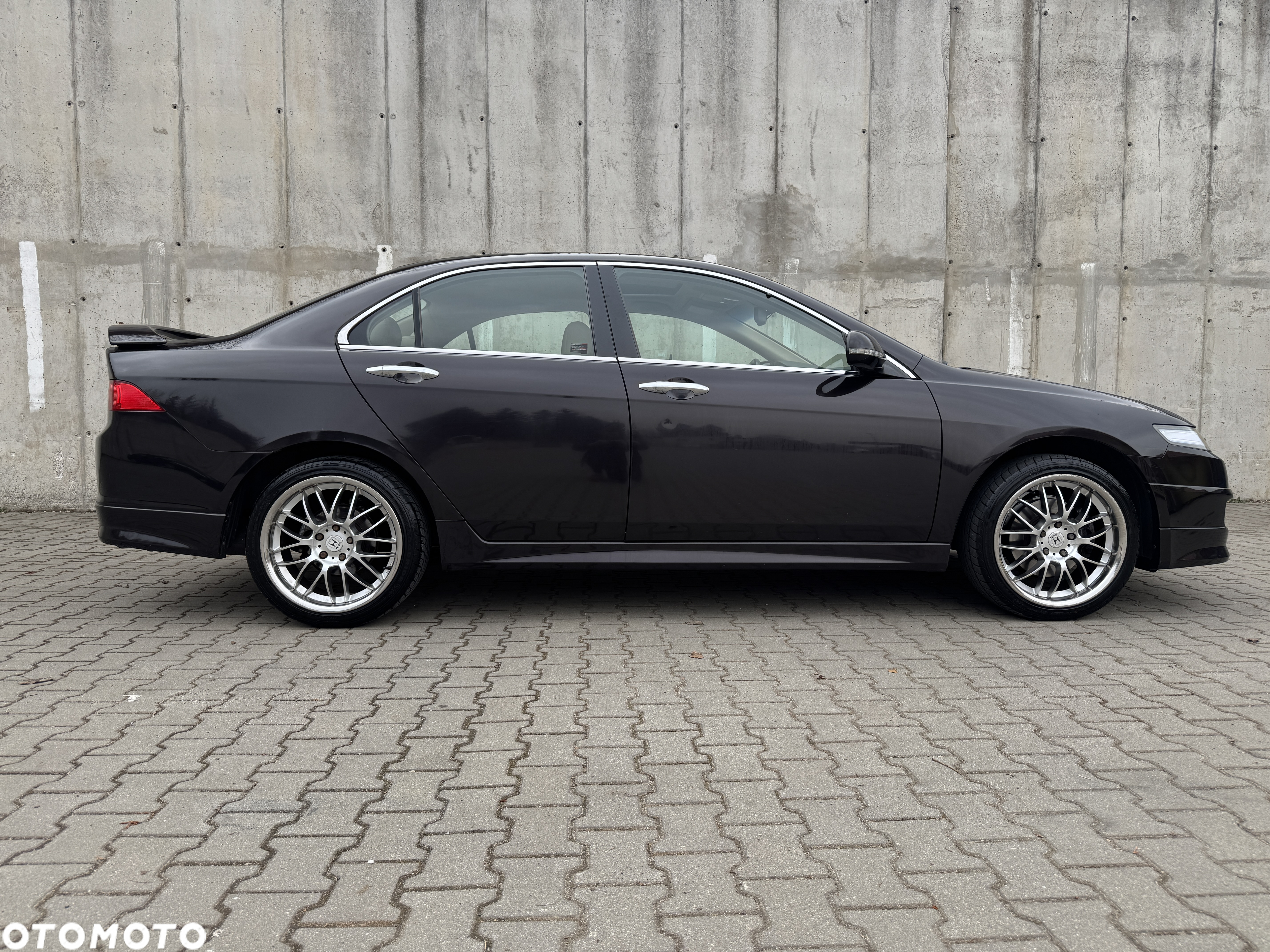 Honda Accord 2.0 Executive - 12