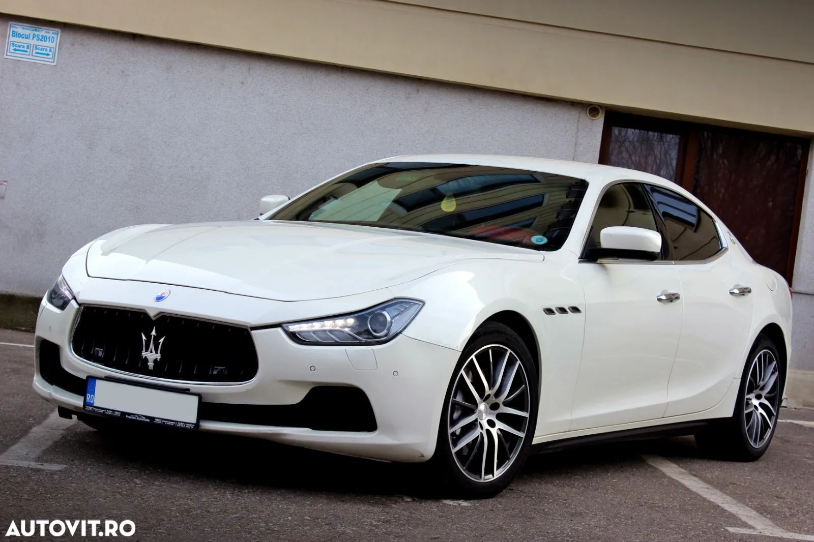 Maserati Ghibli - 1