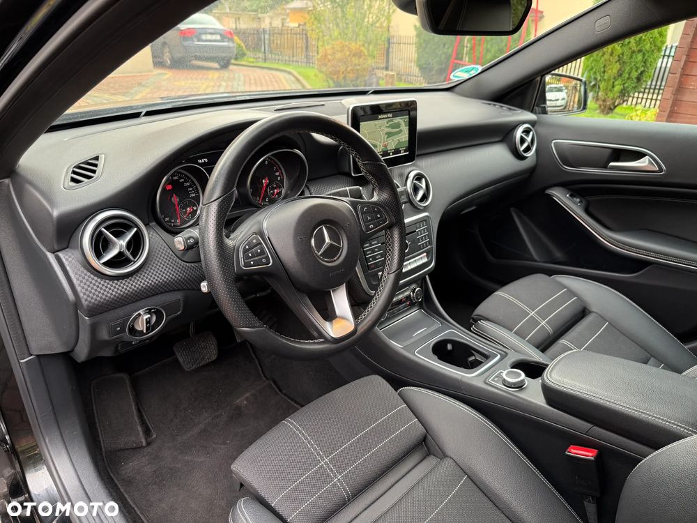 Mercedes-Benz Klasa A 200 (BlueEFFICIENCY) 7G-DCT Urban - 14