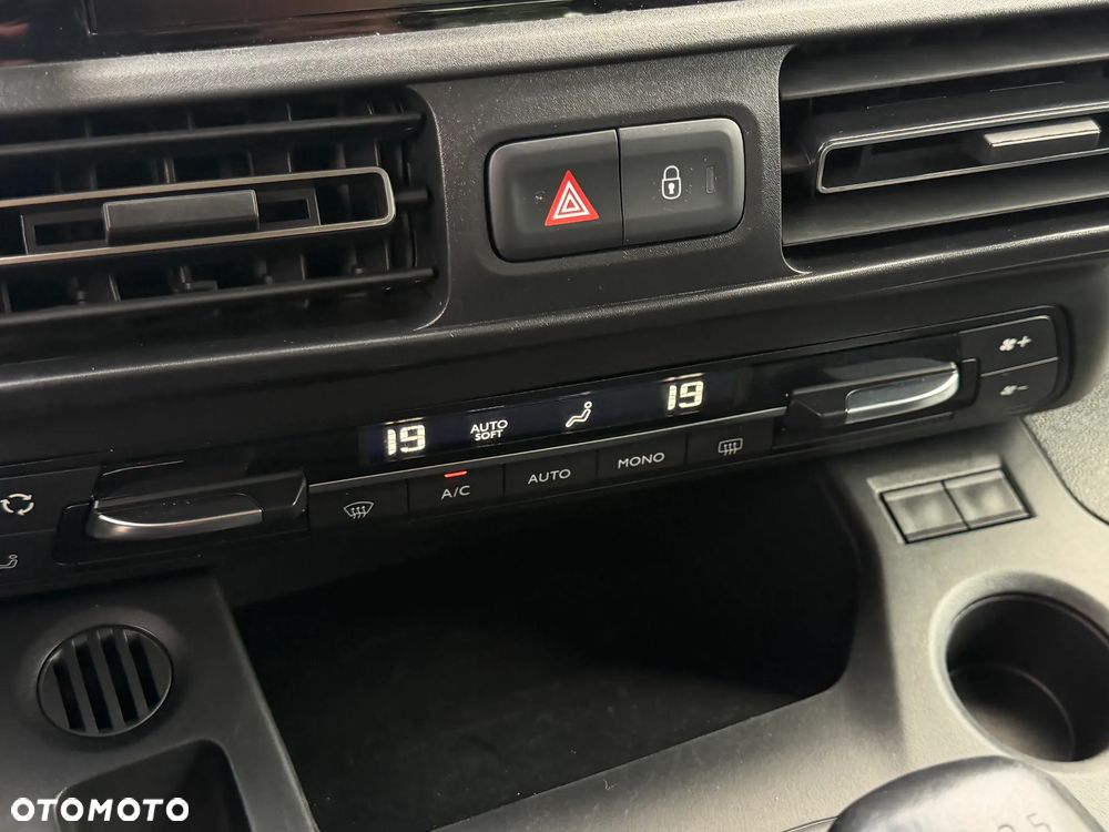Peugeot Rifter 1.5 BlueHDI Allure S&S - 23