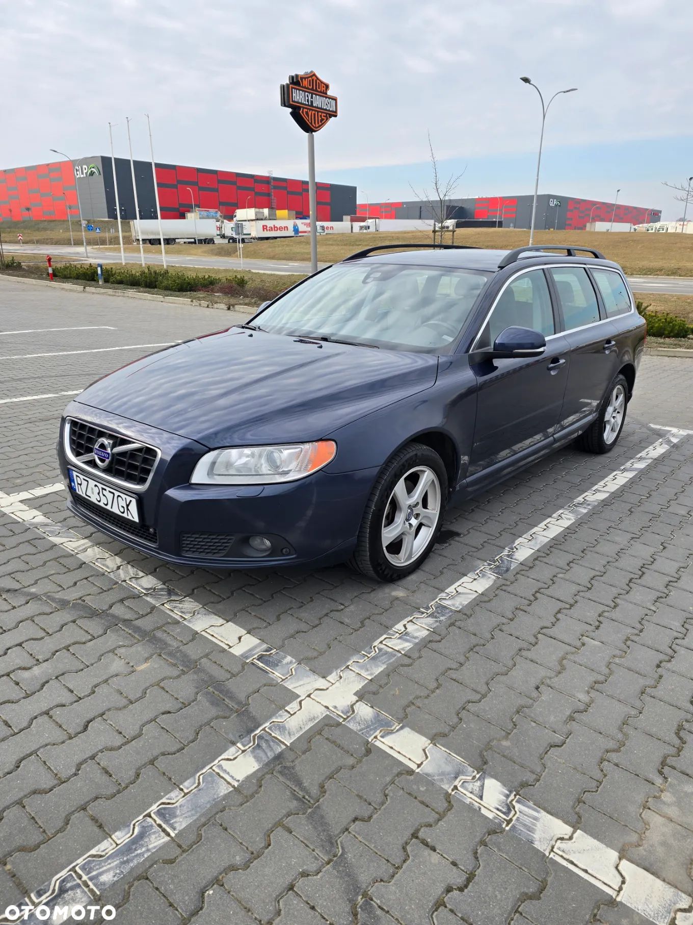 Volvo V70 D4 Edition Pro - 1