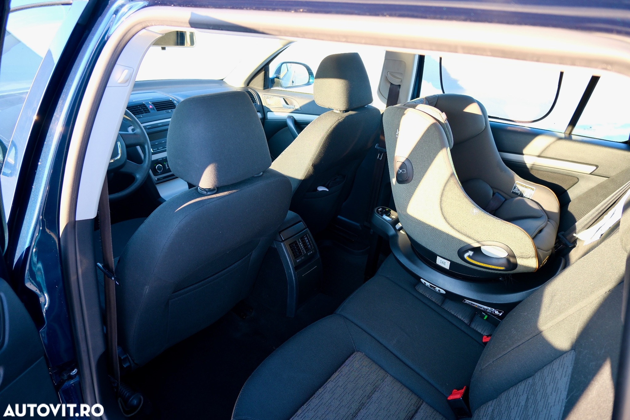 Skoda Octavia 1.6 TDI 4X4 AMBITION - 8