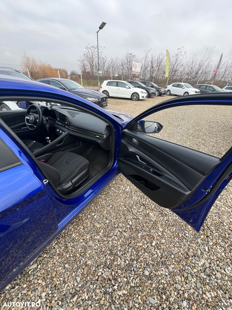 Hyundai Elantra 1.6 l 123 CP 6MT Classic - 13