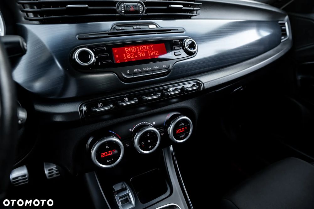 Alfa Romeo Giulietta 1750 TBi Quadrifoglio Verde - 29