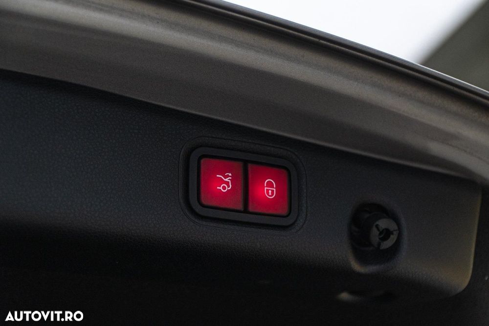 Mercedes-Benz E 220 d 9G-TRONIC Avantgarde - 26