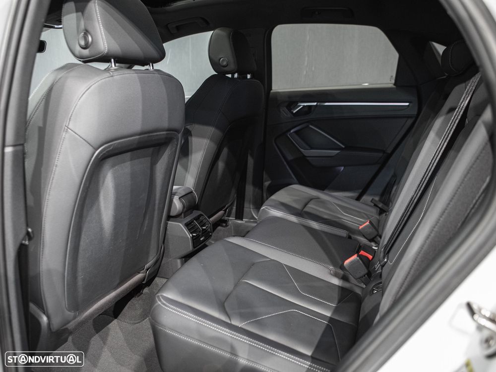 Audi Q3 Sportback 45 TFSI quattro S tronic S line - 32