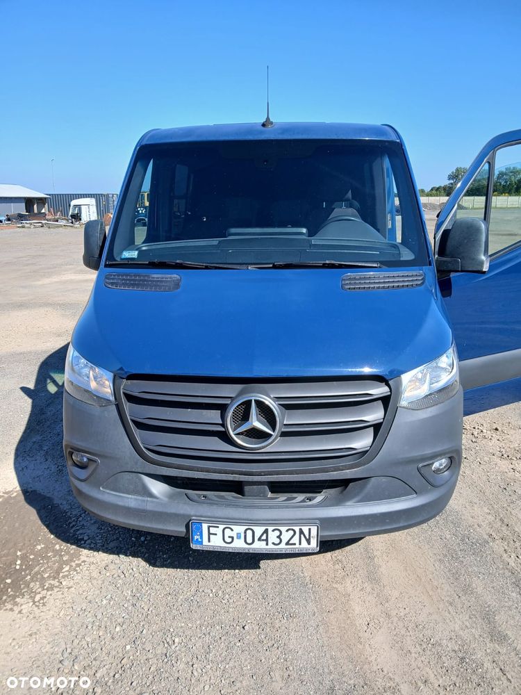 Mercedes-Benz Sprinter - 1
